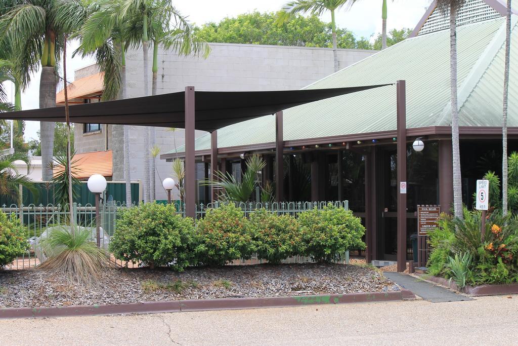 Glenmore Palms Motel Рокхемптън Екстериор снимка