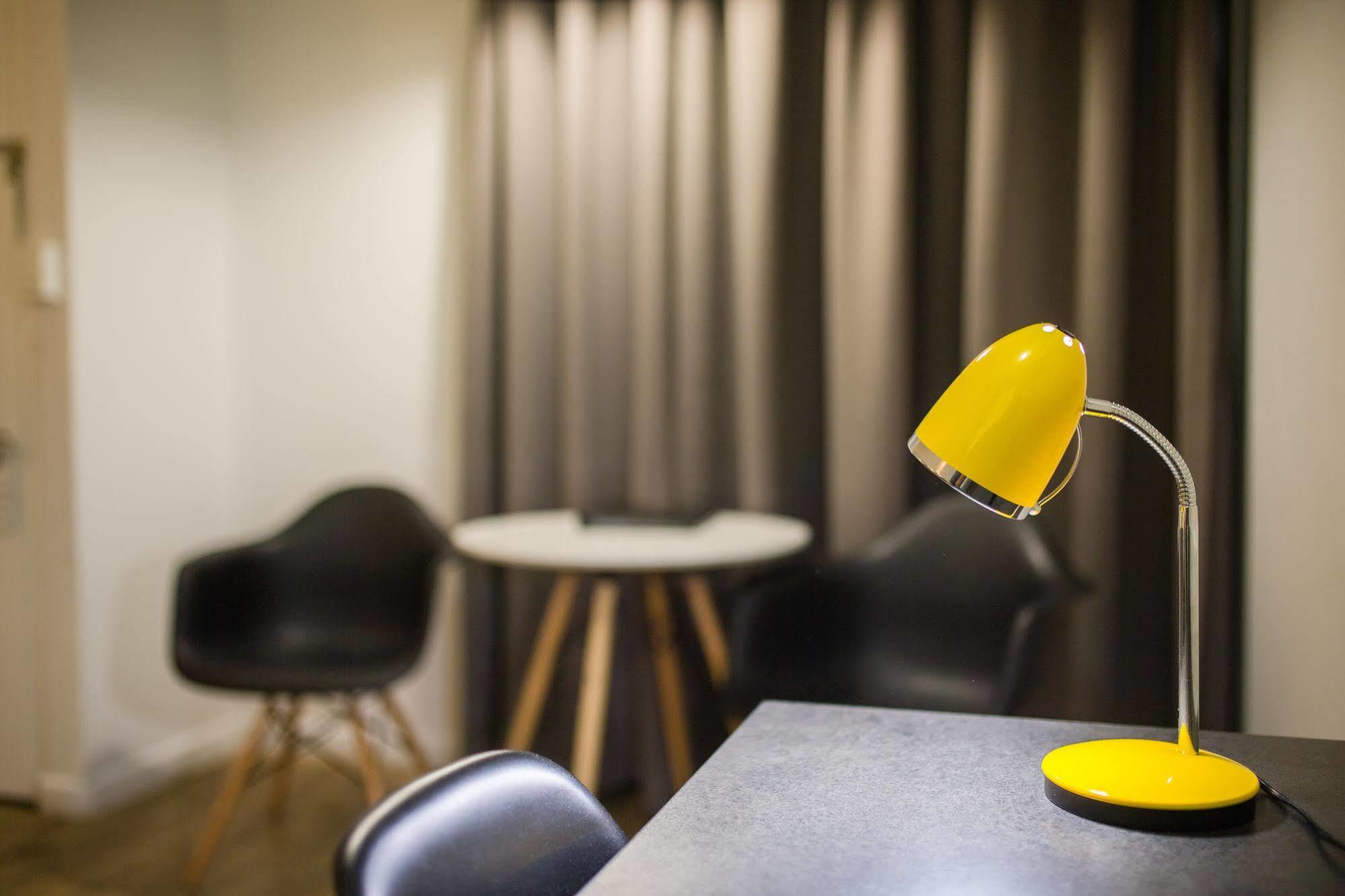 Glenmore Palms Motel Рокхемптън Екстериор снимка