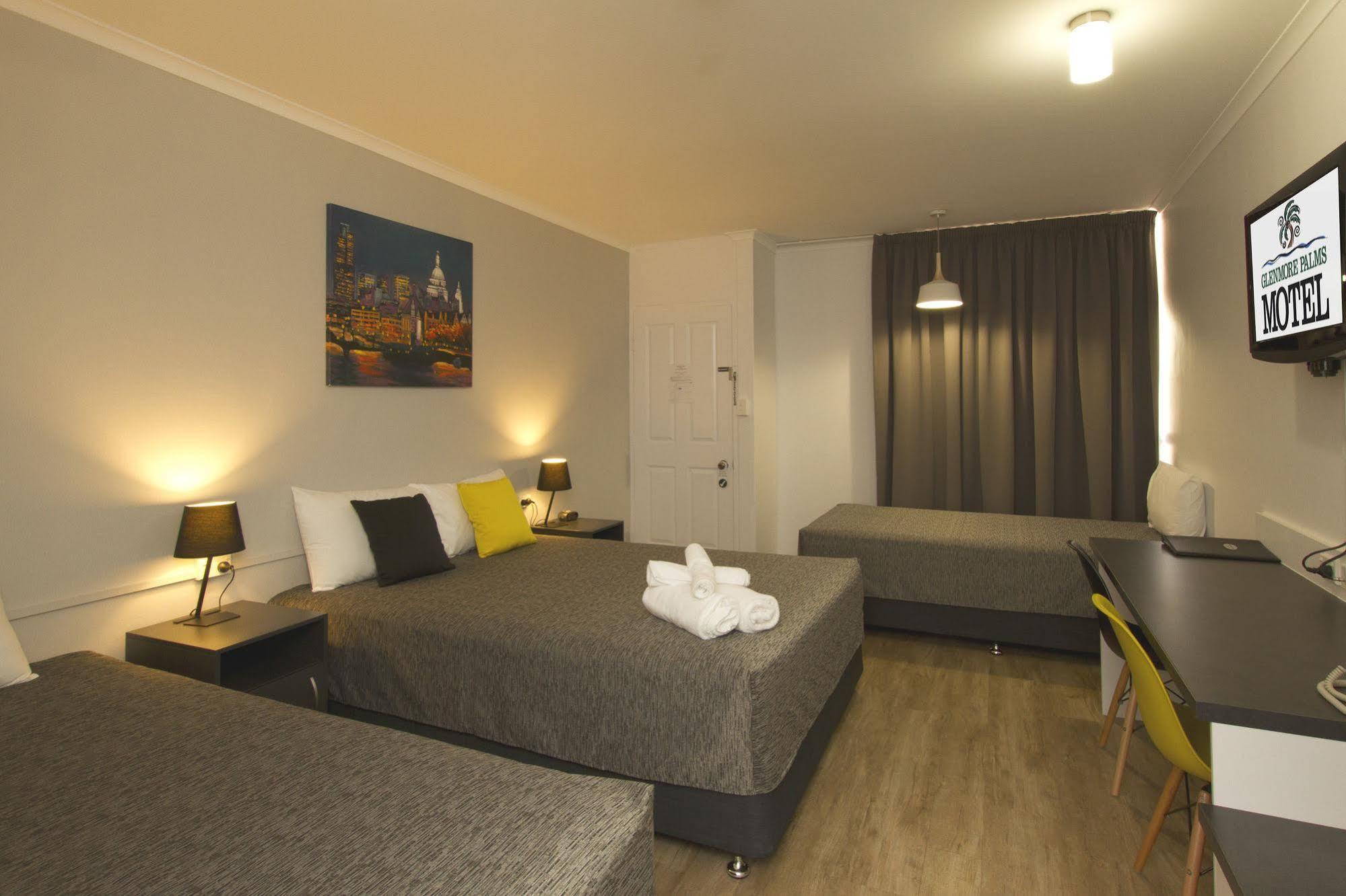 Glenmore Palms Motel Рокхемптън Екстериор снимка