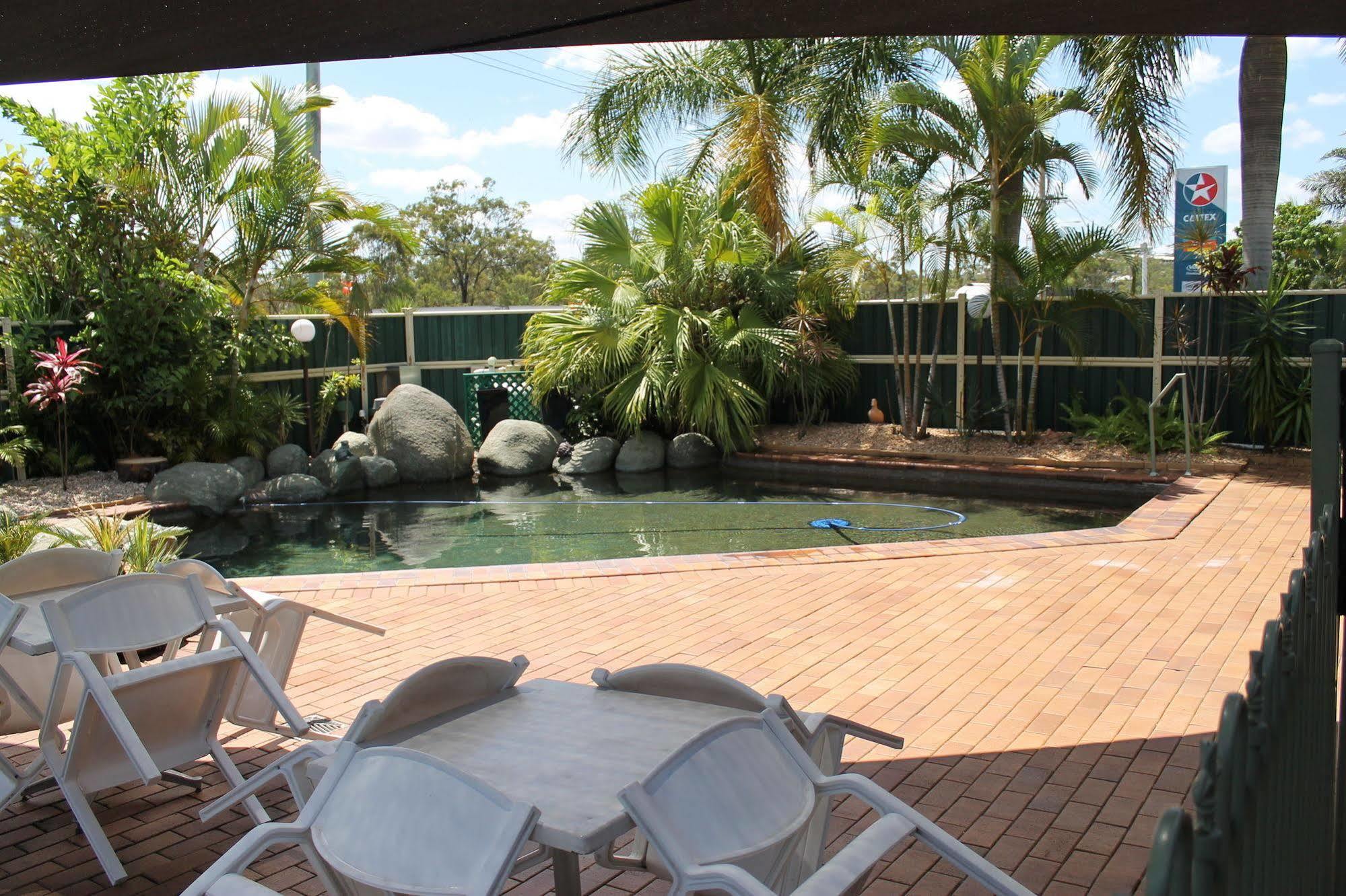 Glenmore Palms Motel Рокхемптън Екстериор снимка